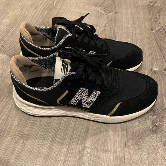 New Balance Black and Gold Women's Sneakers - Picture 1 of 4
